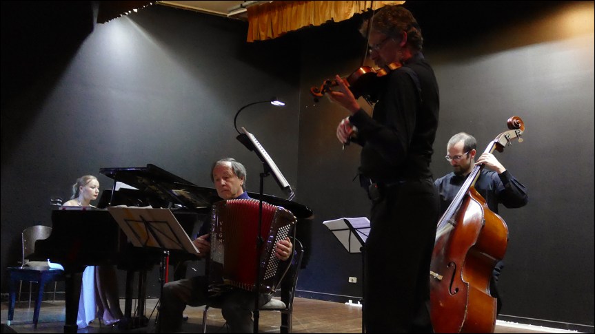 2020-06-02 - Cuarteto Con Brio, playing the autumn milonga on 29 Feb 2020, Sydney